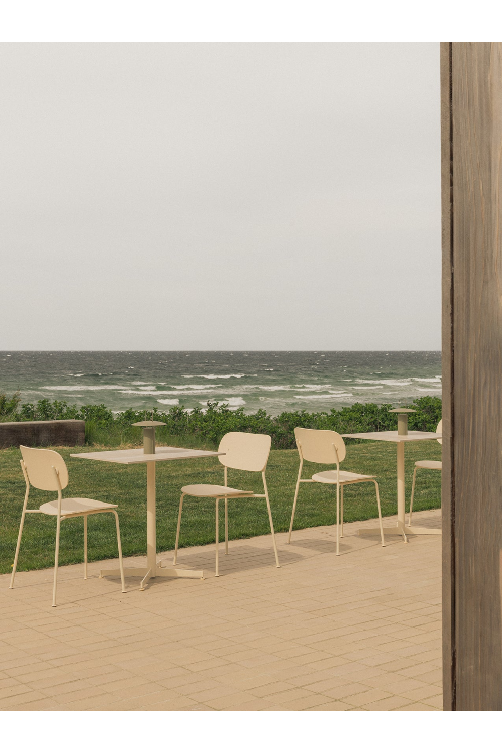 4-Star Base Round Dining Table S | Audo Copenhagen Nook