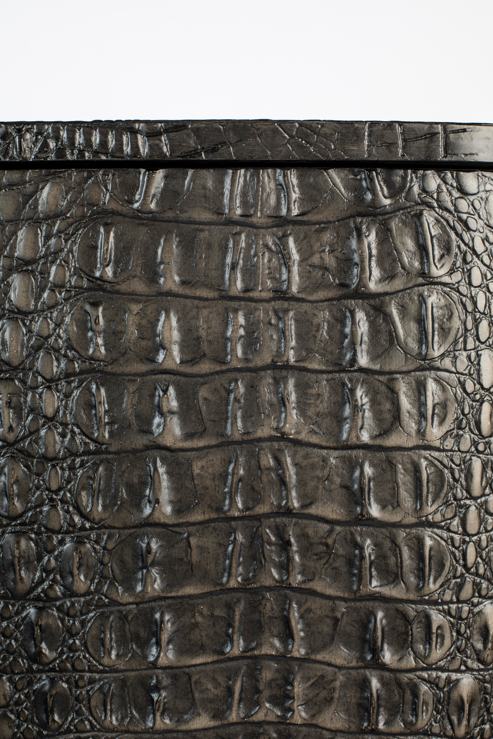 2-Door Mirrored Wine Cabinet | Bold Monkey Ava Morgana