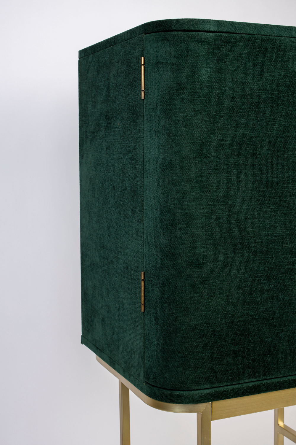 2-Door Mirrored Wine Cabinet | Bold Monkey Ava Morgana