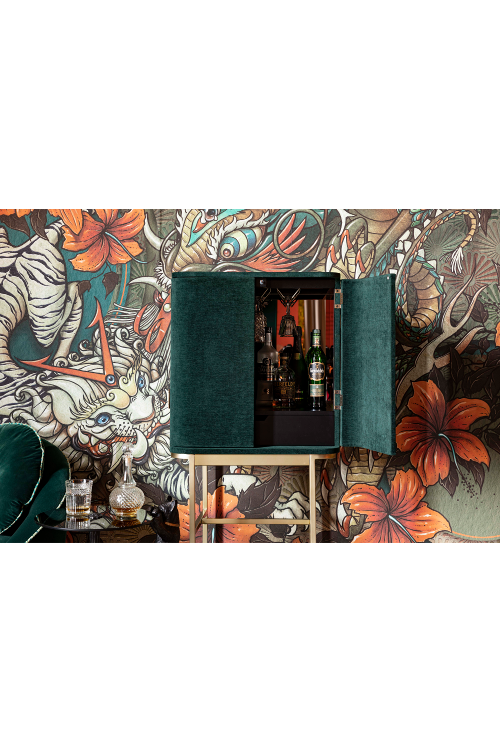 2-Door Mirrored Wine Cabinet | Bold Monkey Ava Morgana