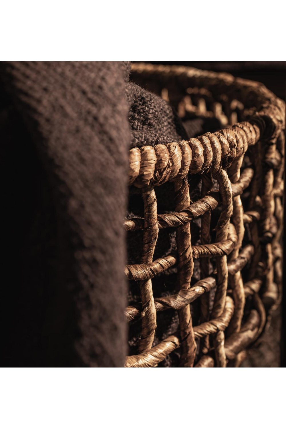 Abaca Basket  Round Side Table