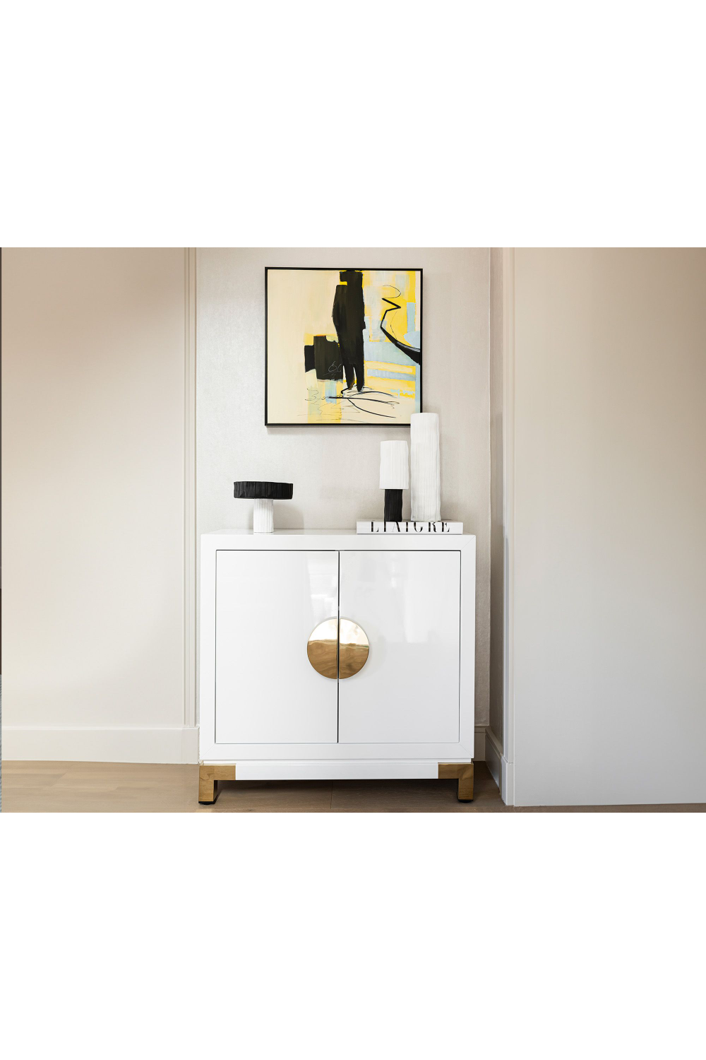 2-Door White Lacquer Sideboard | Liang & Eimil Otium