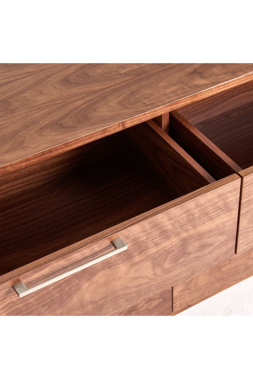 6-Drawer Walnut Dresser | OROA Modern Soria