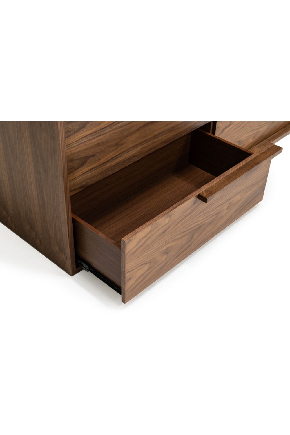 6-Drawer Walnut Veneer Dresser | OROA Modern Amberlie